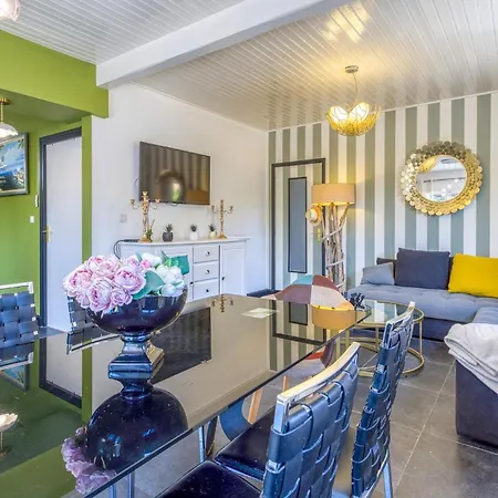 Stunning In Holiday home *